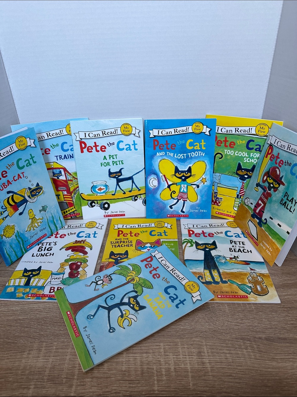 Kids Scholastic Pete the Cat Book Set - Blue and Yellow Covers 10 books !!📚